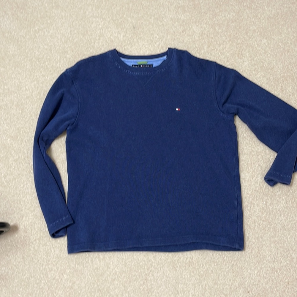 Tommy Hilfiger blue sweater/sweatshirt Large
